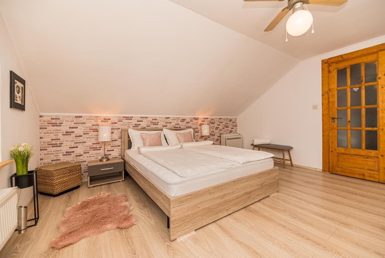 Home Alone Brasov Bagian luar foto